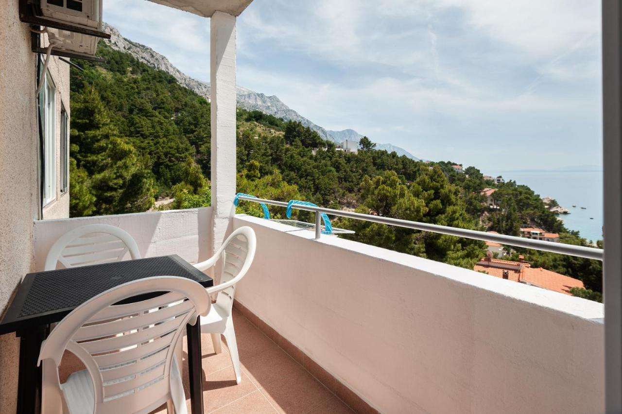 Apartments Lile Брела Екстериор снимка