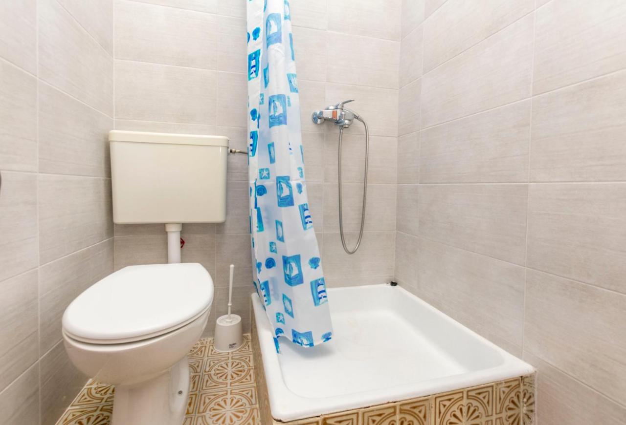 Apartments Lile Брела Екстериор снимка