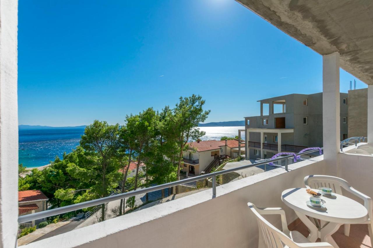 Apartments Lile Брела Екстериор снимка